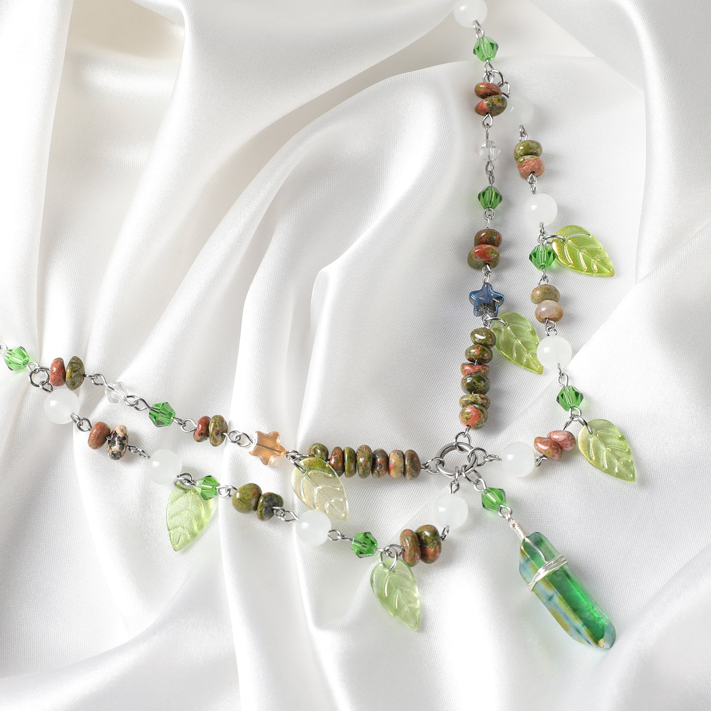 MOSTORY Green Woodland Charm Necklace
