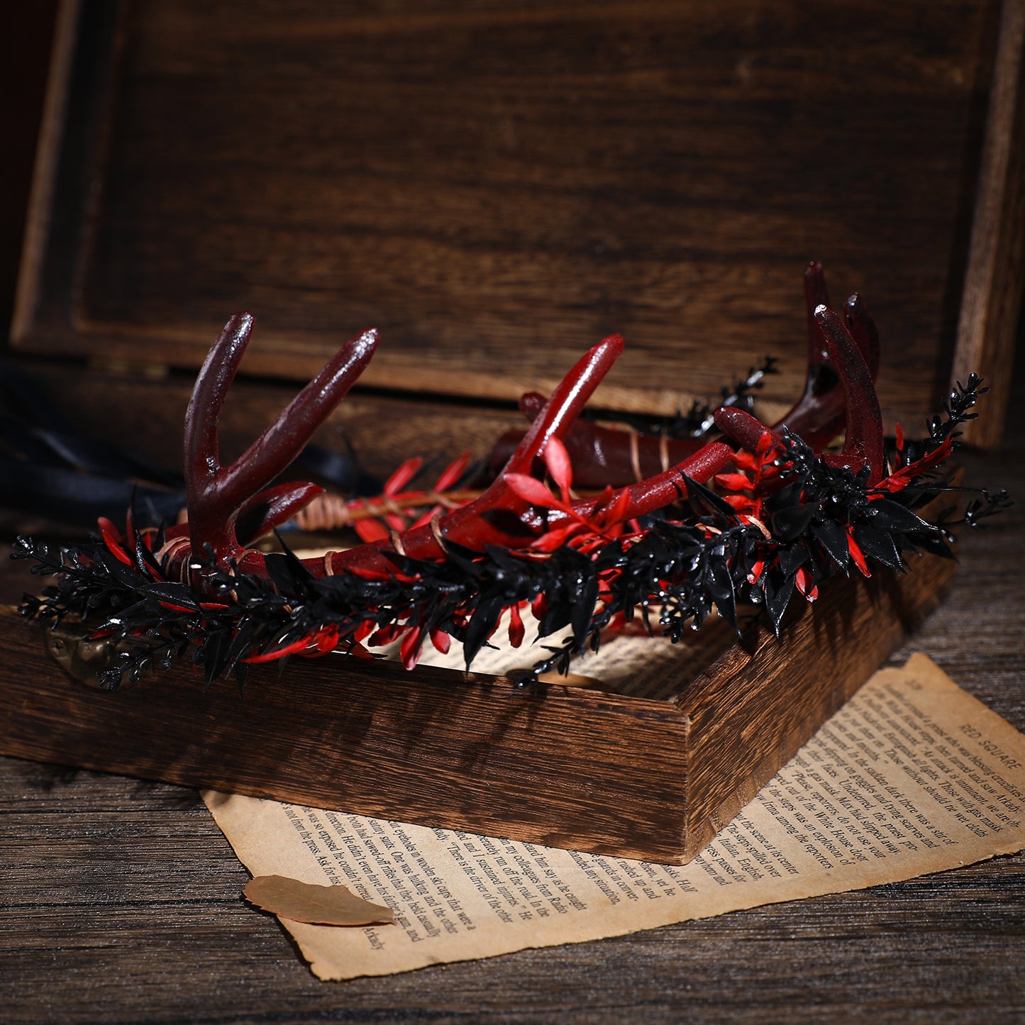 Black Flower Antler Crown - Dark Floral Horns Headpiece